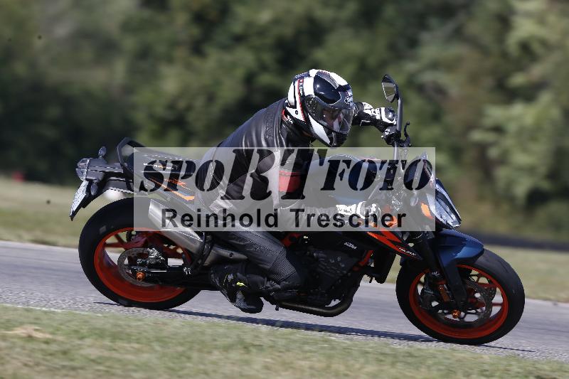 Archiv-2025/49 26.08.2025 Cornu Master School ADR/blau-bleu/0